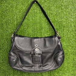 Coach F10910 Soho Y2K Black Leather Shoulder Bag Silver Buckle Please Read