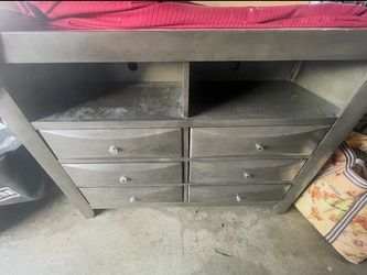 Full size bedroom set