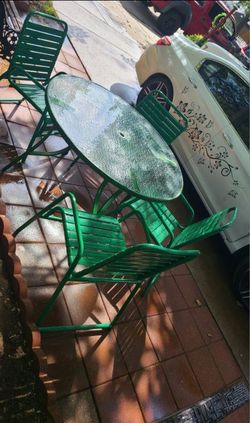 Patio table