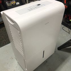 HomeLabs New Dehumidifier 50 Pint