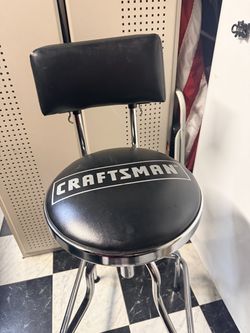 Craftman adjustable shop Stool