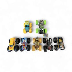 (LT11) Hot Wheels Monster Jam Trucks Lot