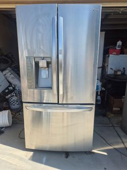 LG French Door Refrigerator With door in door