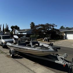 1986 Bayliner Bass Boat 