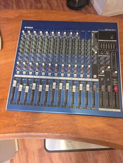 ​Yamaha MG16/6FX 16-Channel Audio Mixing Console