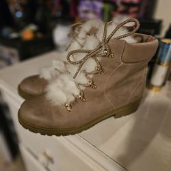 Boots Size 5