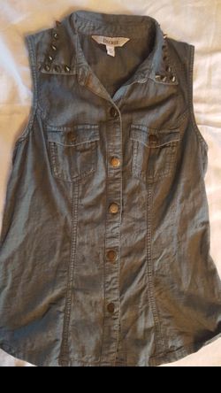 Decree Jrs Sleevless Top