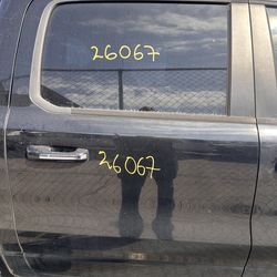 2019 2026 Ram 1500 NEW STYLE Crew Cab Rear Right Passenger Side Door Assembly Puerta Trasera Derecha Ram 19-26 MODELO NUEVO Crew cab