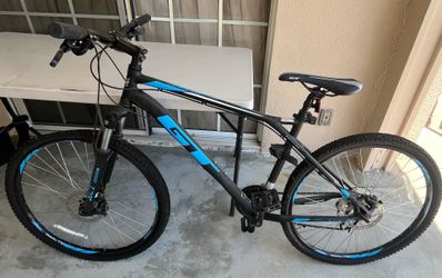 GT Aggressor Mountain Bike – Excellent Condition