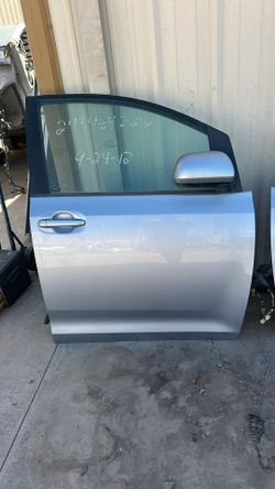 2011-20 Toyota Sienna Passenger Front Door Assy
