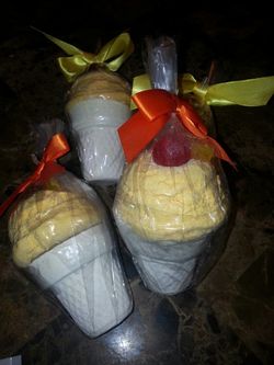 Ice cream cone Bubble bars