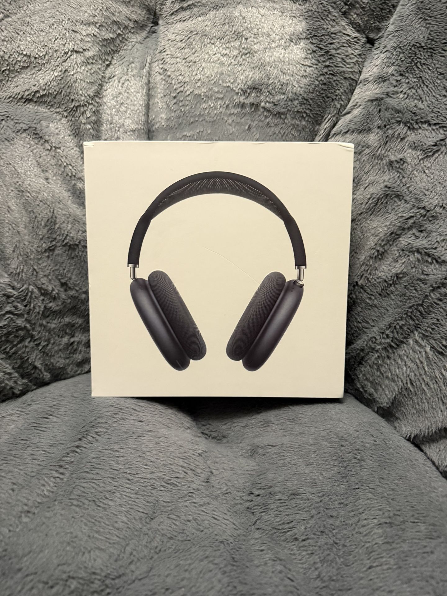 Air Pod Max ( Plz Look At Description)