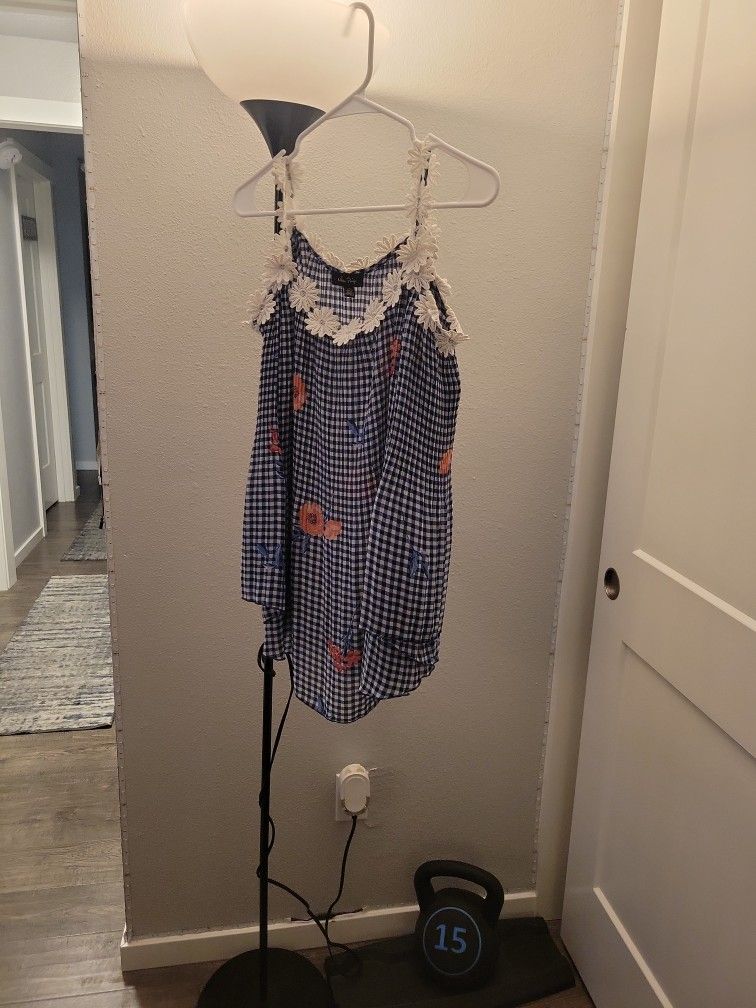 Womens Shirt Size Large 