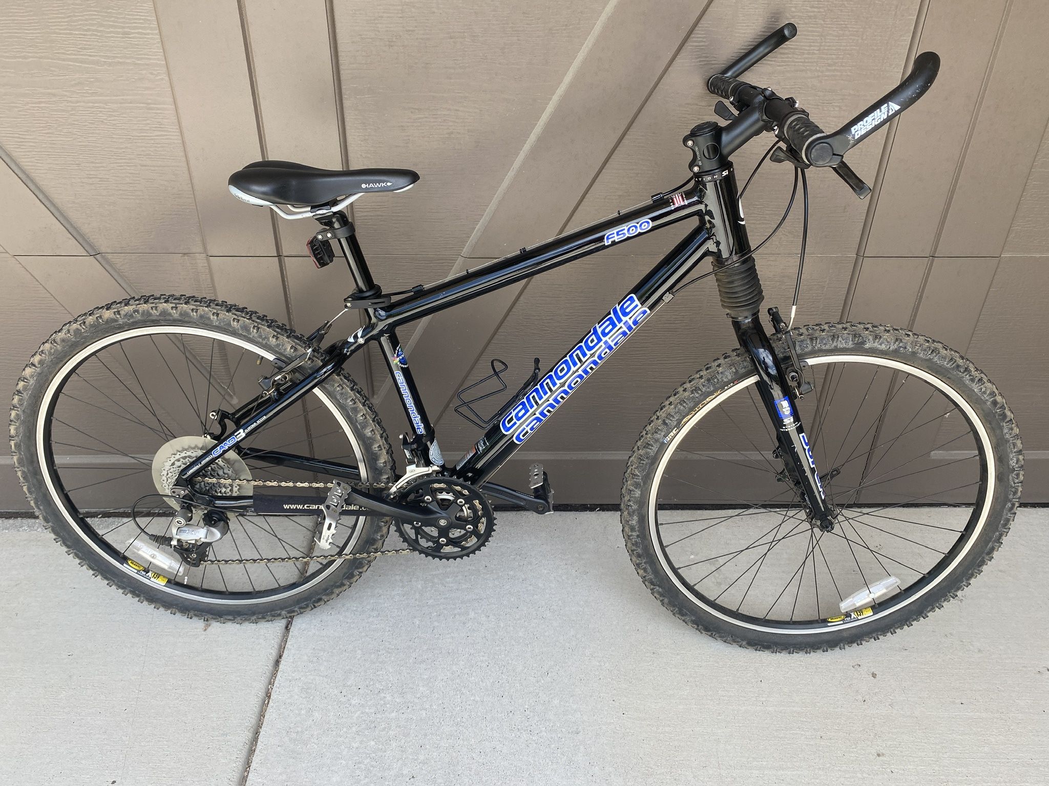 Women’s Cannondale F500 Mountain Bike Super Low Mile’s Spectacular Condition