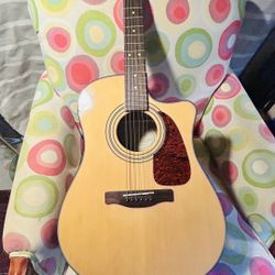  Fender Acoustic-Electric Guitar