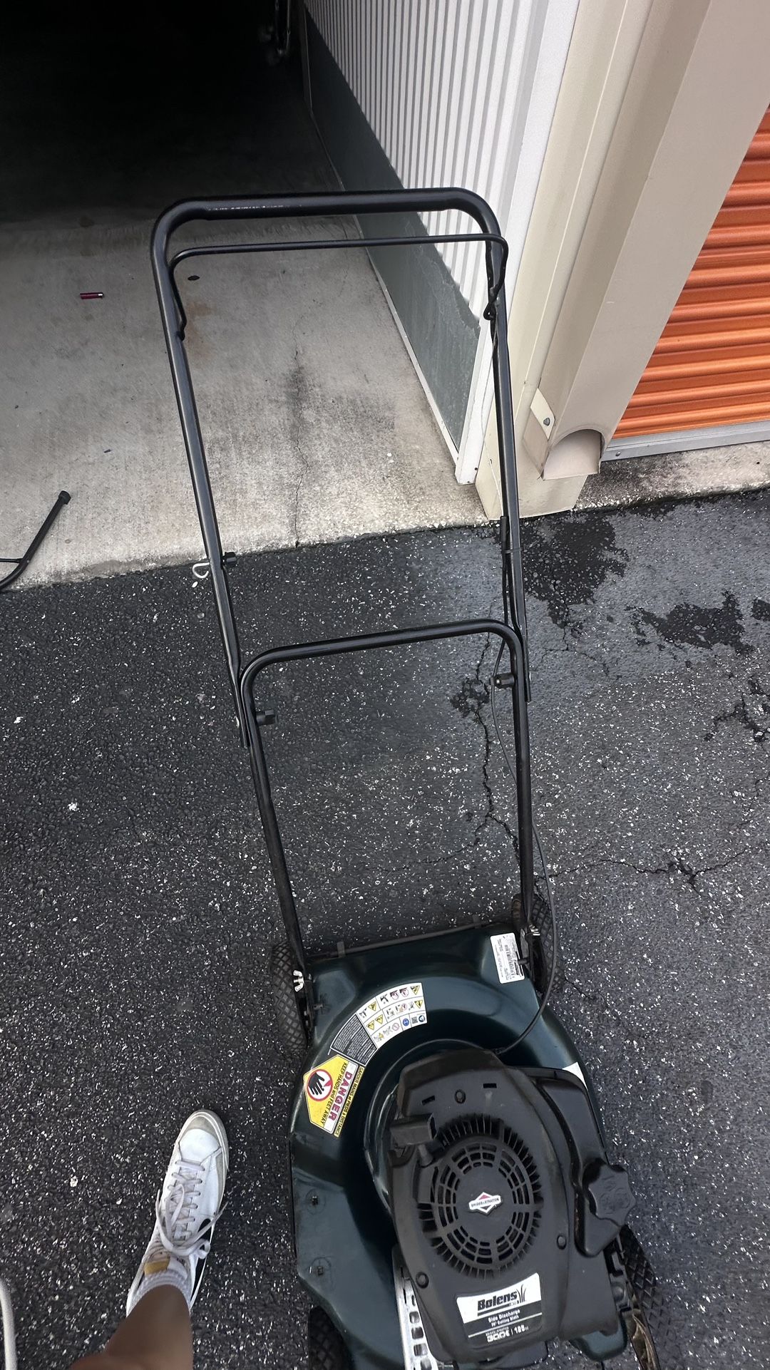 Bolens side discharge push mower. . $100