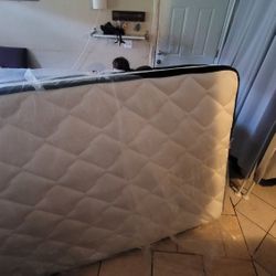 Full Size Mattress 