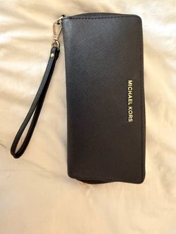 Michael Kors Black Zip Around Wristlet Wallet