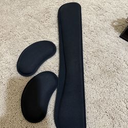 Laptop hand wrist protection soft hold