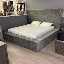 King Bed With Storage 