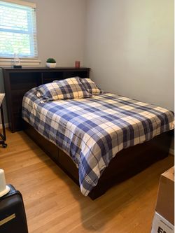 Full Size Bedframe (mattress can be included)