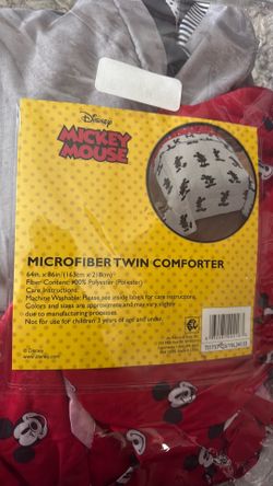 2 Mickey Mouse bed sets