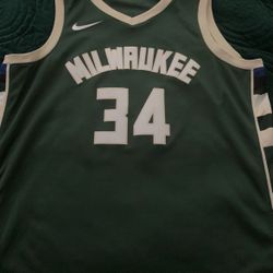 Giannis Antetokounmpo Milwaukee Bucks jersey Greek Freak XL