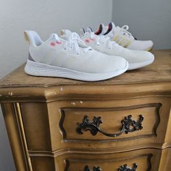 Adidas Cloud Foam Sz 6.5 new