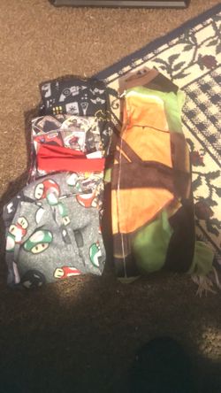 Boys 6/7 PJ Bottoms (3) Dinosaur Footed PJ (1)