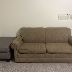 Pullout Couch And Ottoman