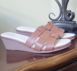 White Mountain Wedges 