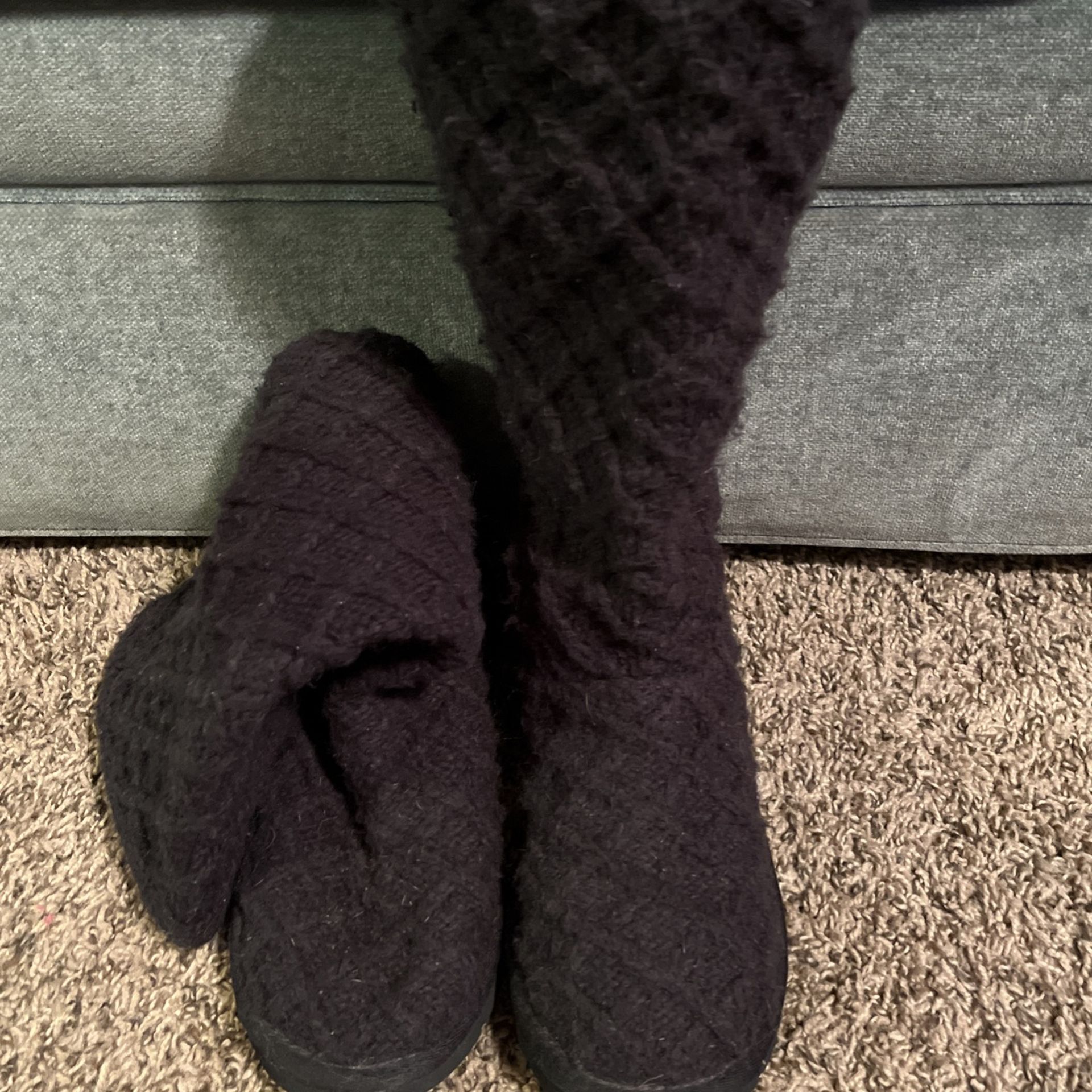 ~ Ugg Classic Sweater Boots ~