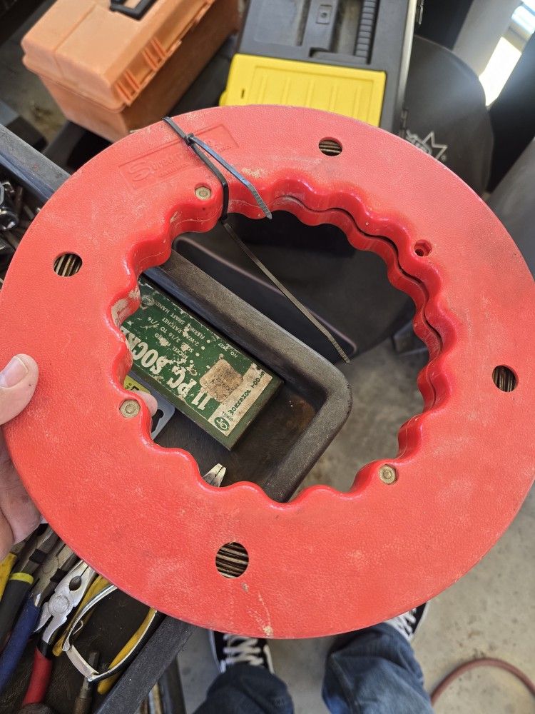 Southwire SIMpull Fish Tape Wire Puller for Sale in Mesa, AZ - OfferUp