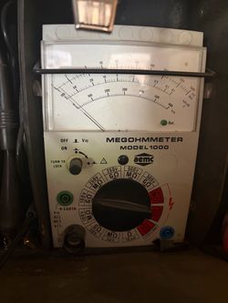 Megohmmeter Model 1000