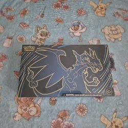 Pokemon Mega Charizard X Ultra Premium Collection
