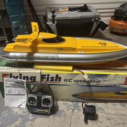 RC boat