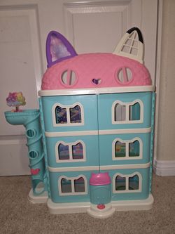Gabby's Dollhouse, Purrfect Dollhouse 2-Foot Tall Playset with Sounds