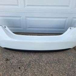 2014 - 2019 Toyota Corolla Rear Bumper Cover Oem 