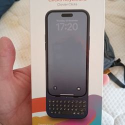 iPhone keyboard For iPhone 15 And 16e