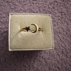 10k Moon And Star Ring 