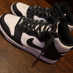 Nike Dunks, Black and White, Size 8