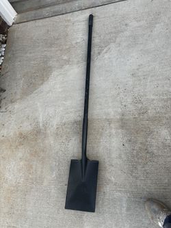 Roofers Spade with wide heel and Steel Handle