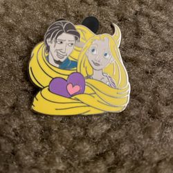 Rapunzel And Flynn Disney Pin