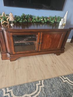 TV Credenza
