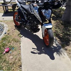 Ktm duke 200cc 2021
