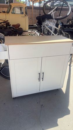 Kitchen island