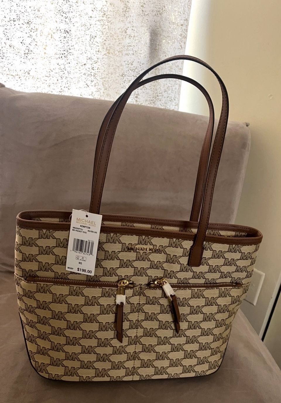 Woman’s Tote Bag New Never Used With Tags On It View All Photos Pickup Gaithersburg Md20877