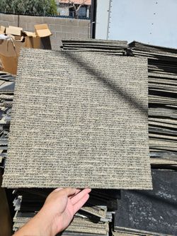 Carpet tiles