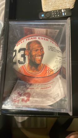 Autographed basketball miniature