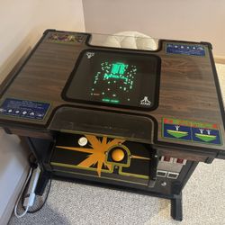 Arcade Game - Atari Centipede- Cocktail Game Vintage 